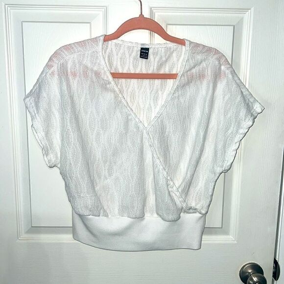 SHEIN white v neck slightly sheer top w banded hemline and cap sleeves size Lg - Picture 5 of 7